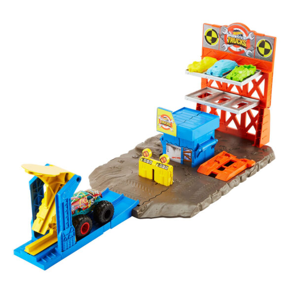 Hot Wheels Monster Trucks Blast Station