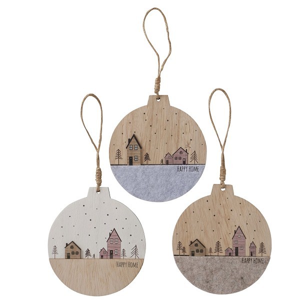 Boltze Home Decoratieve hanger Homewood in de vorm van kerstbal met dessin van huisjes met kerstbomen- gemaakt van hout en vilt