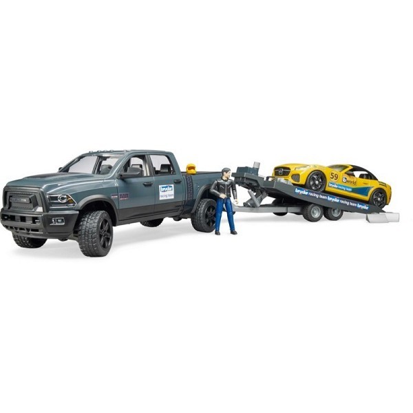 Bruder RAM 2500 Power Wagon met Roadster, aanhanger en speelfiguur 40x17x15cm