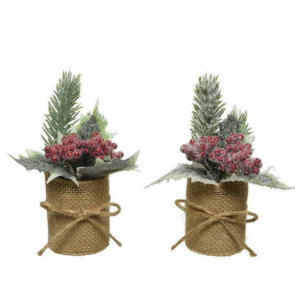 Decoris Kerststukje met groen en besjes besneeuwd-in jute pot- H15cm